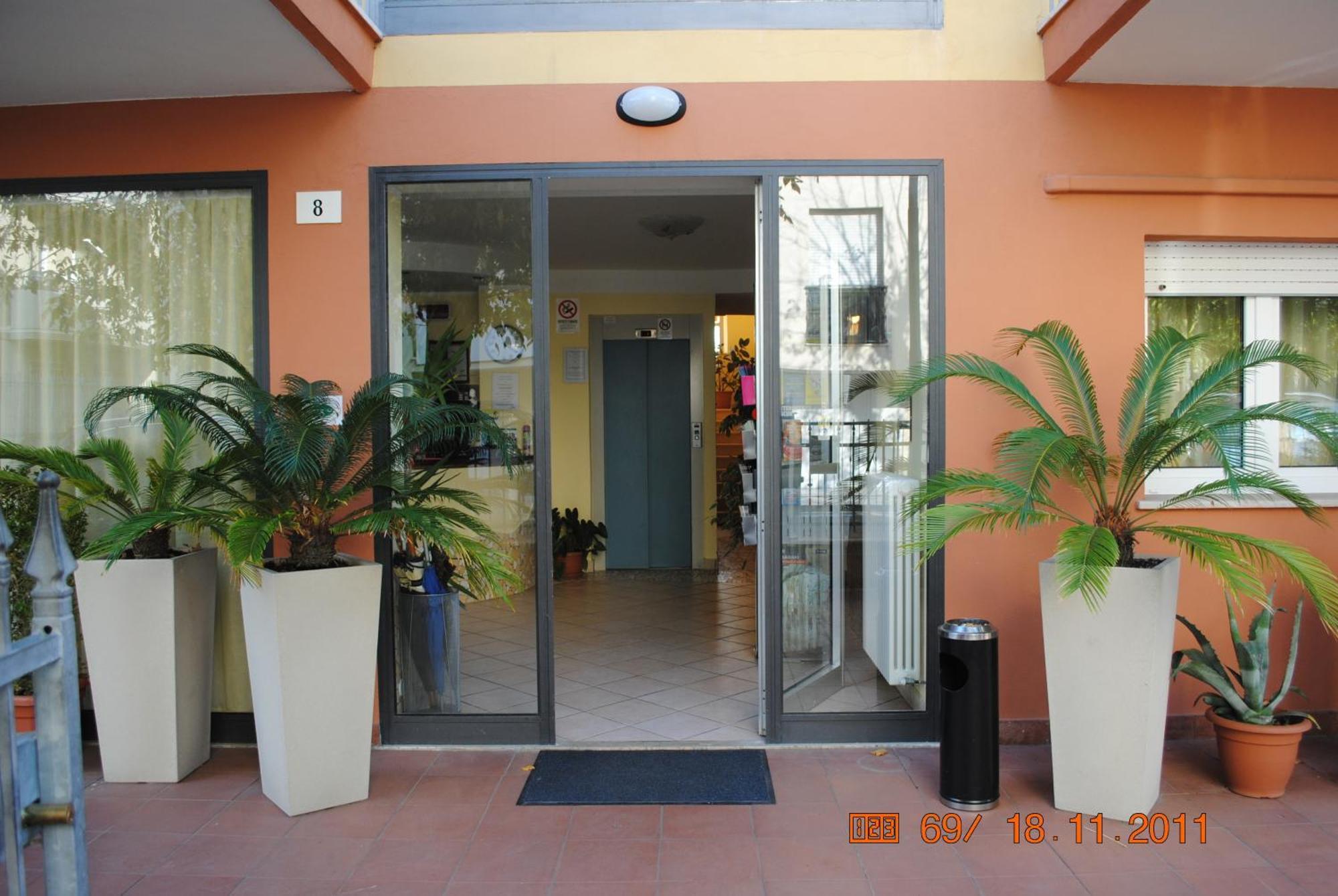 Hotel Frida Ρίμινι Εξωτερικό φωτογραφία